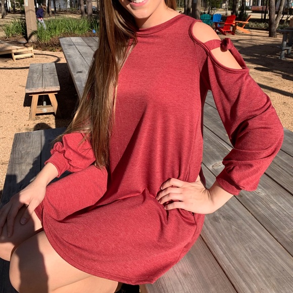 Sweater dress with cold shoulder- brand new - Picture 5 of 5